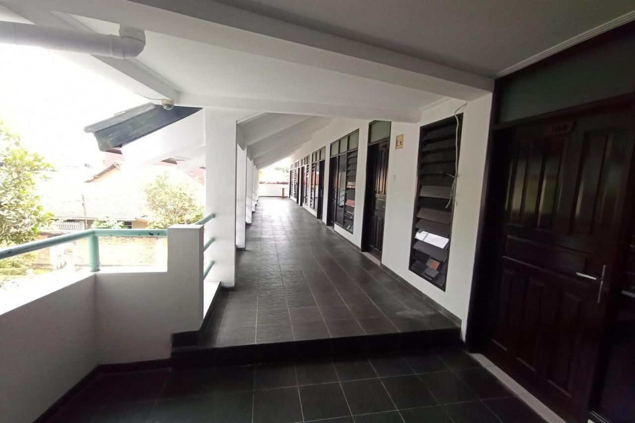 Oyo 92324 Sinar Rejeki Hotel Sukabumi