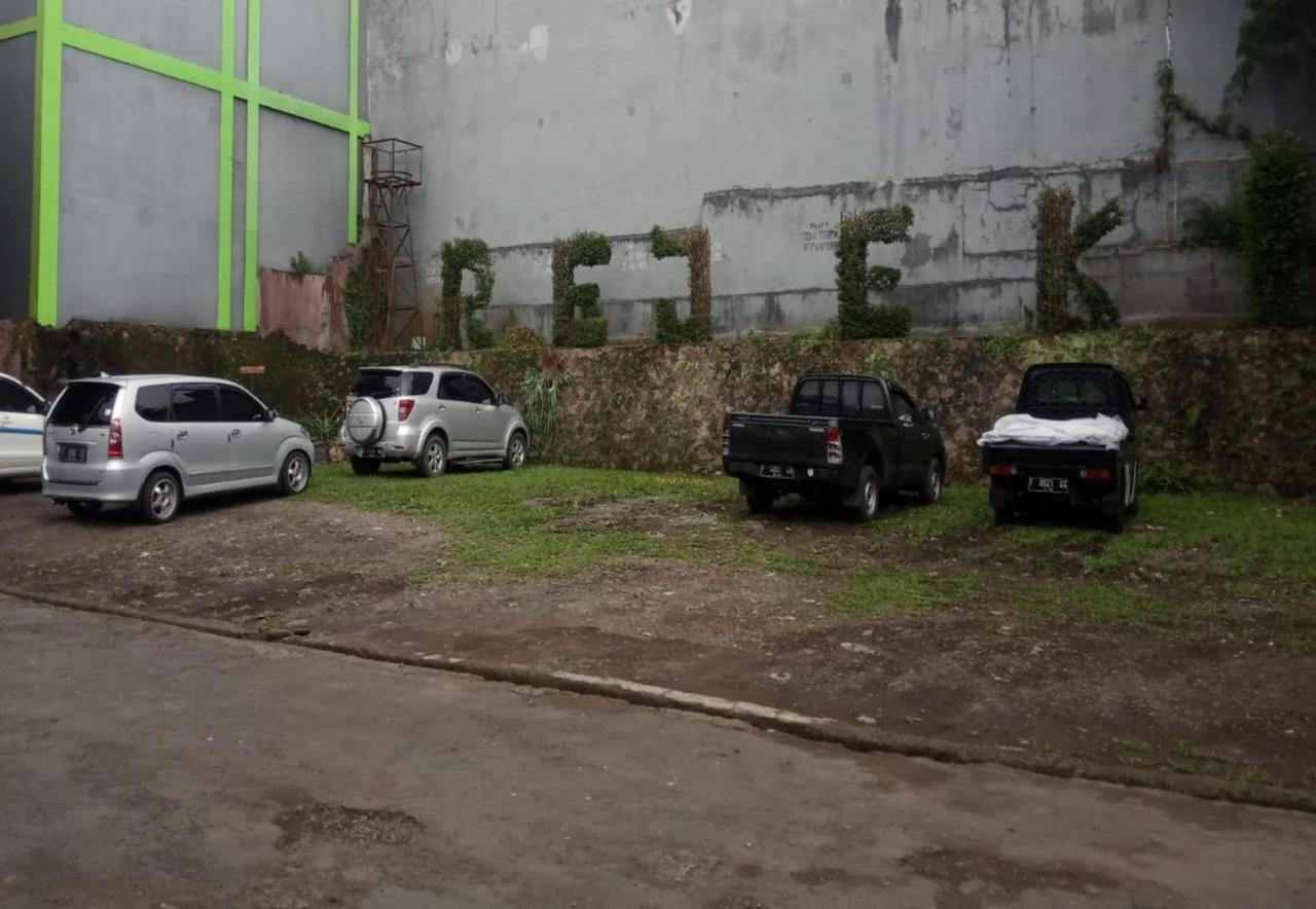 Oyo 92324 Sinar Rejeki